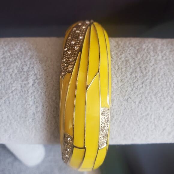 Sequin by Nordstrom Yellow Enamel‎ Hinged Bangle with Crystal Accents Gold Tone - Picture 9 of 9